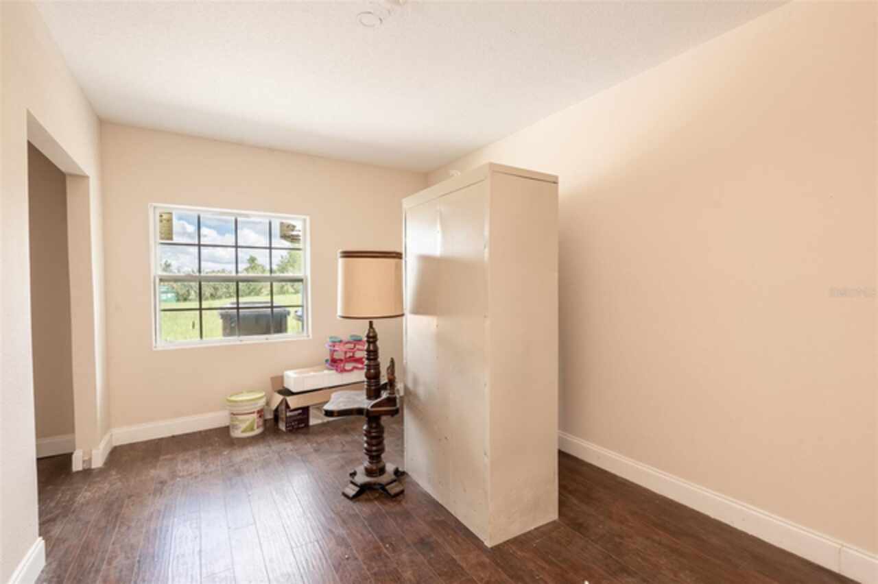 Listing Photo 14