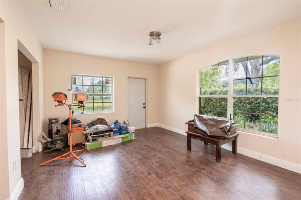 Listing Photo 16