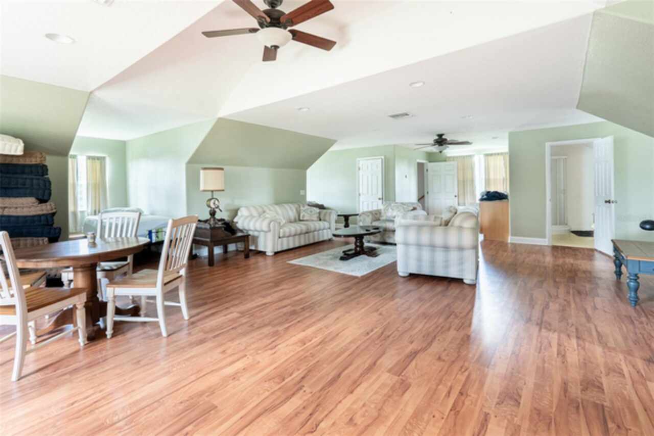 Listing Photo 26
