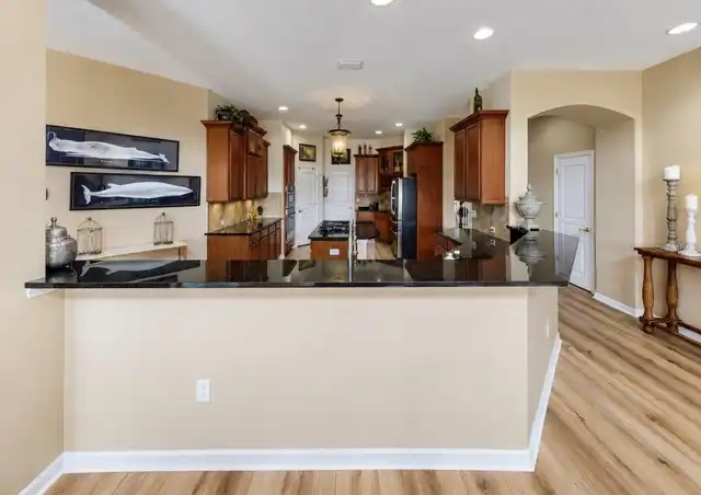 Listing Photo 23