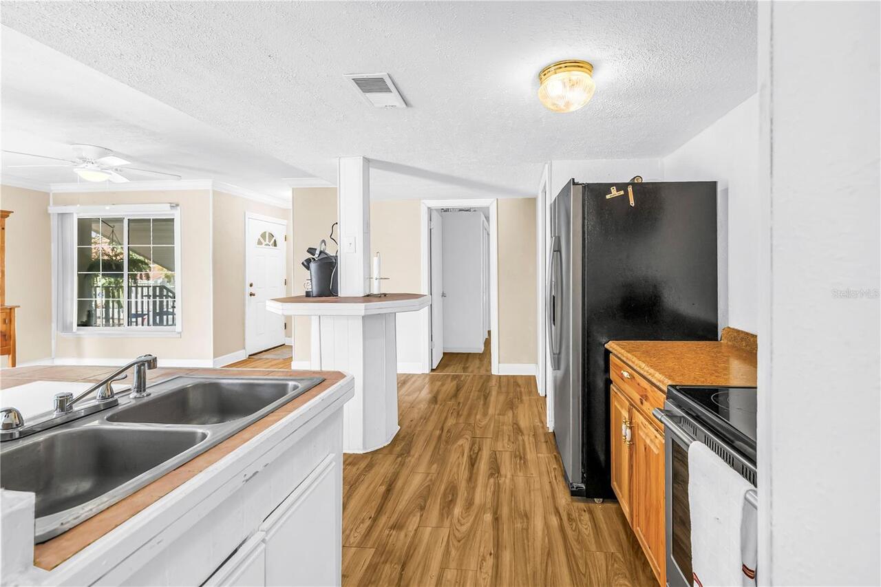 Listing Photo 14