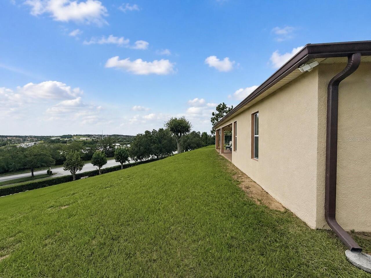 Listing Photo 14