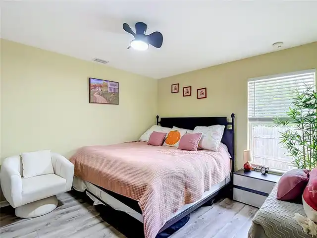 Listing Photo 33