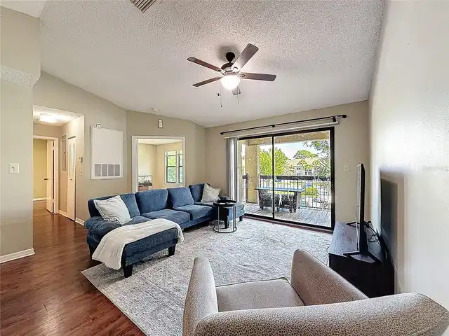 Listing Photo 14