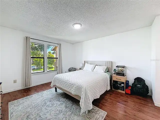 Listing Photo 25