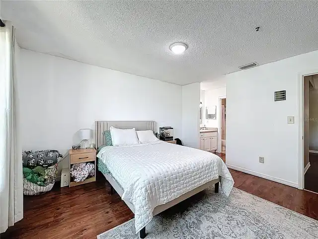 Listing Photo 26