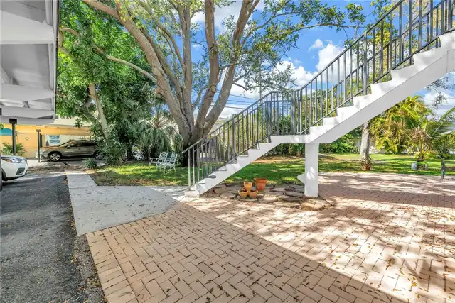 Listing Photo 33