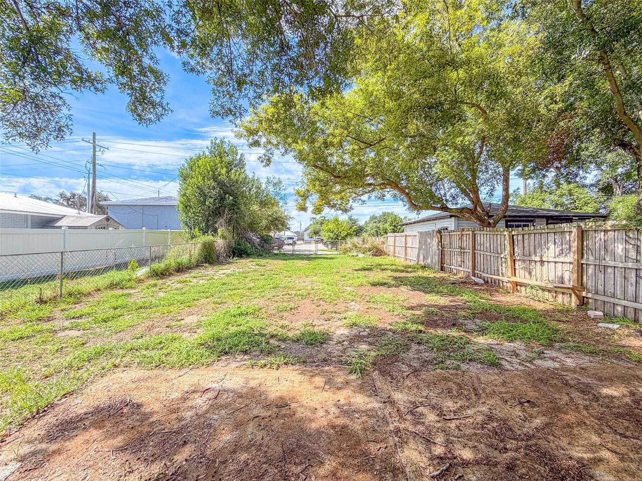 Listing Photo 15
