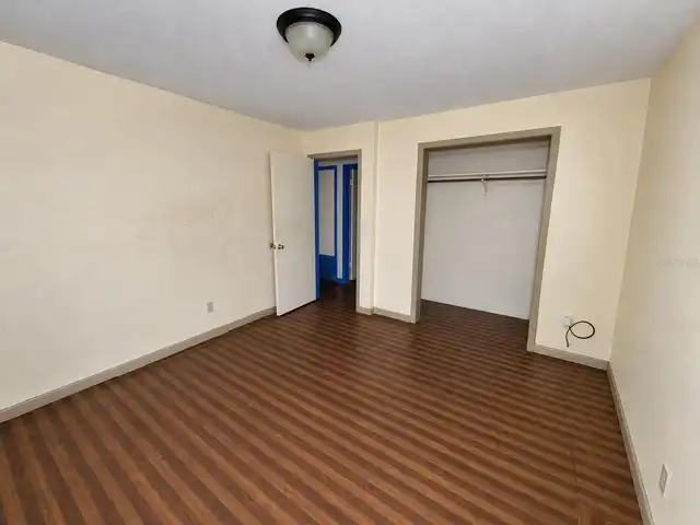 Listing Photo 10