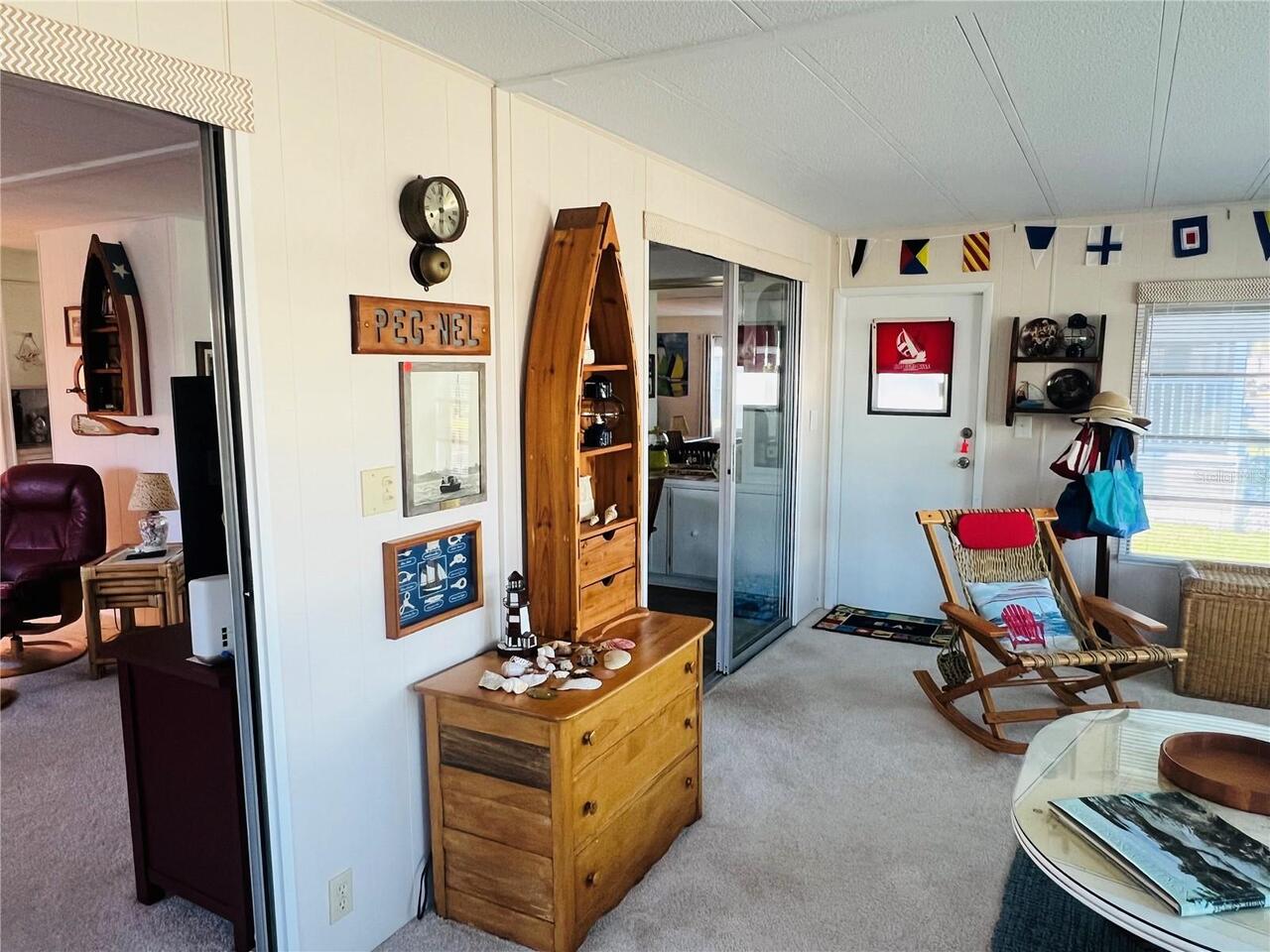 Listing Photo 12