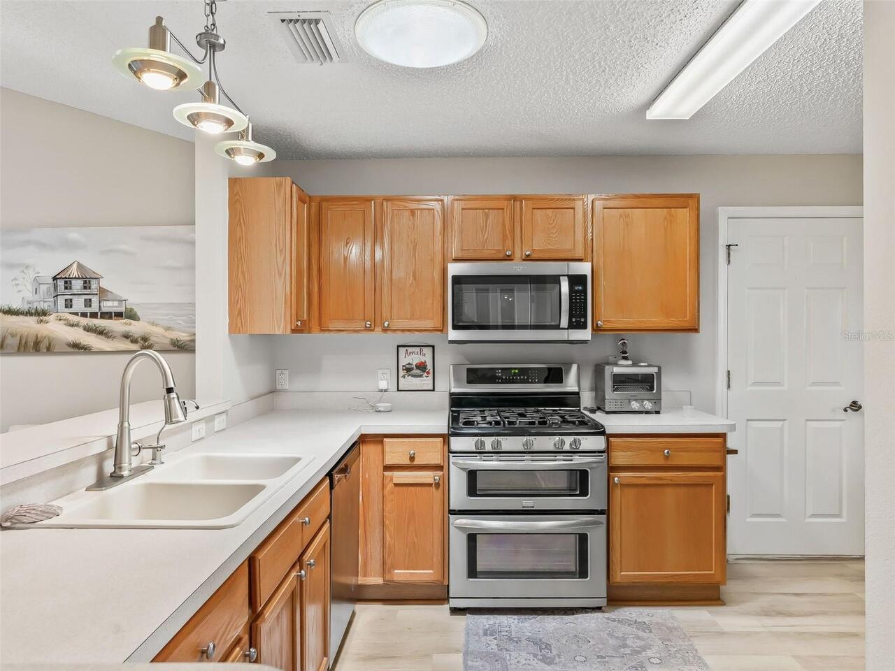 Listing Photo 7