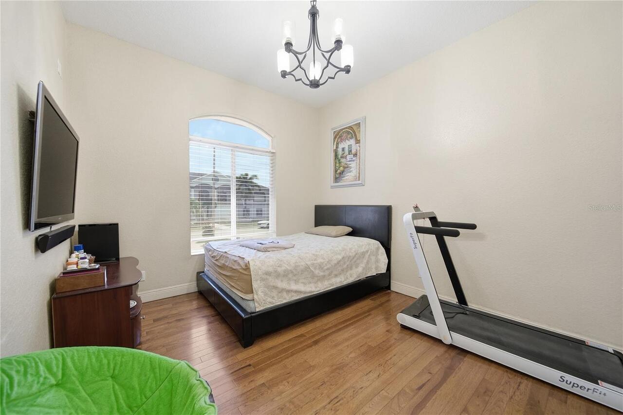 Listing Photo 24