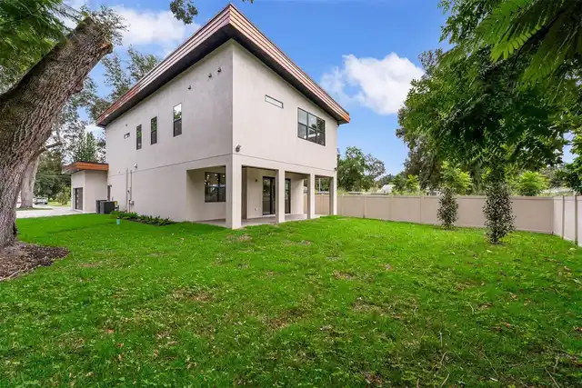 Listing Photo 15