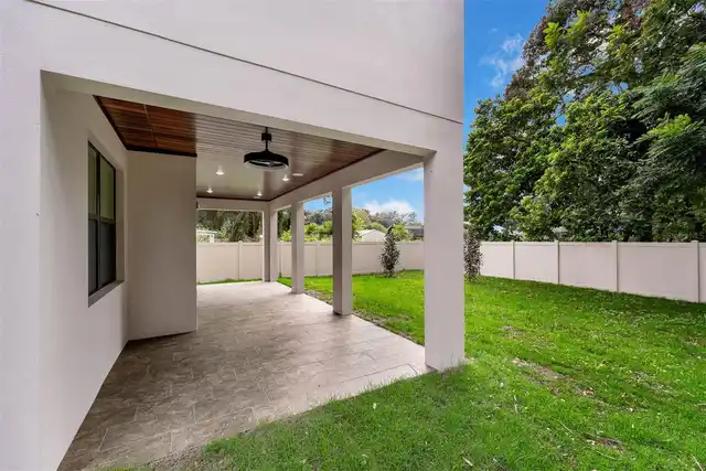 Listing Photo 16