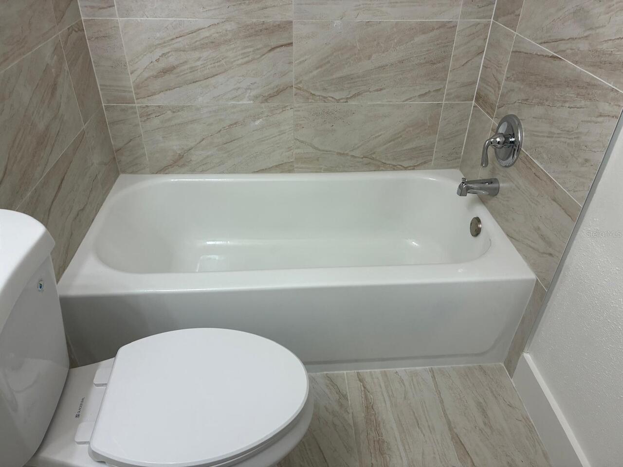 Listing Photo 12