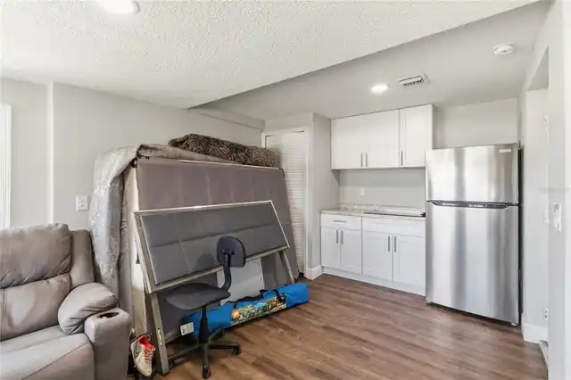 Listing Photo 19