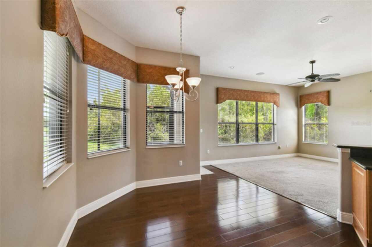 Listing Photo 12