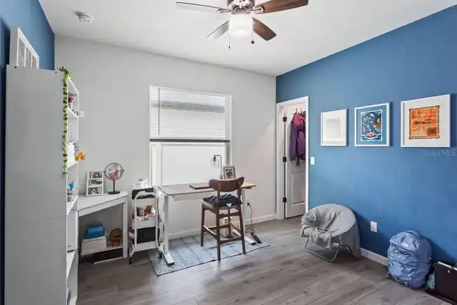 Listing Photo 10