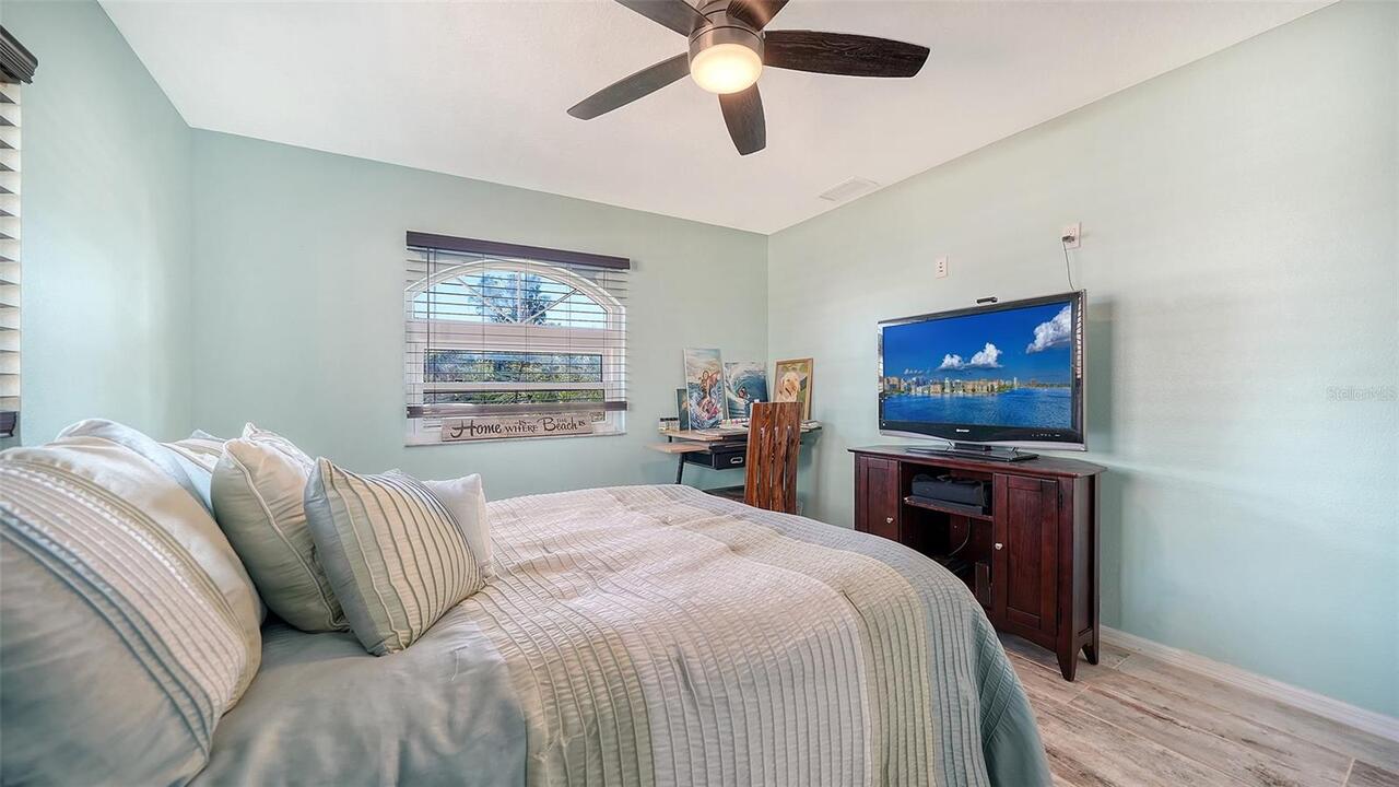Listing Photo 32