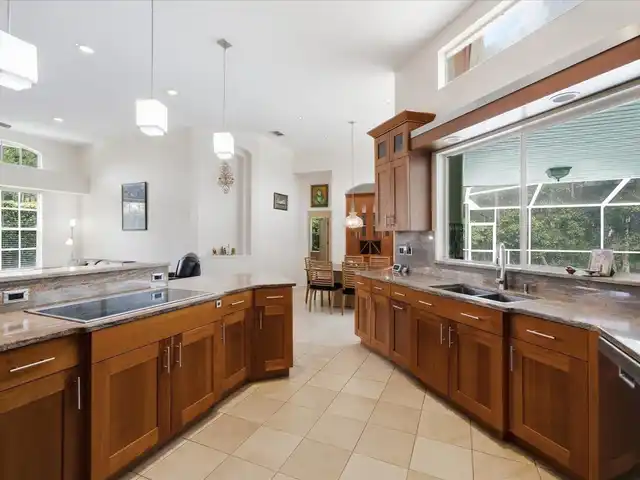 Listing Photo 21
