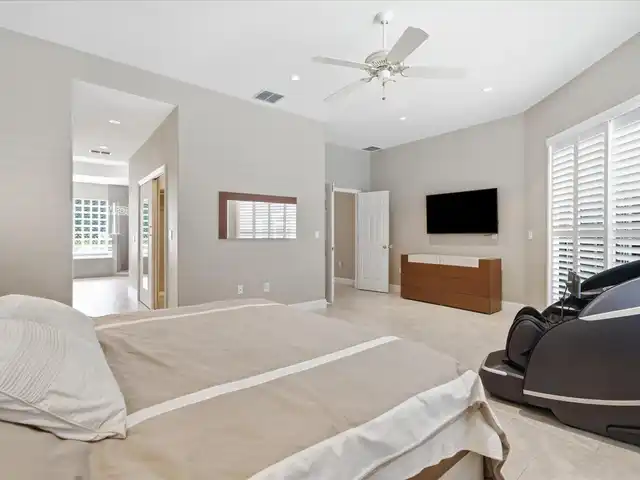 Listing Photo 34