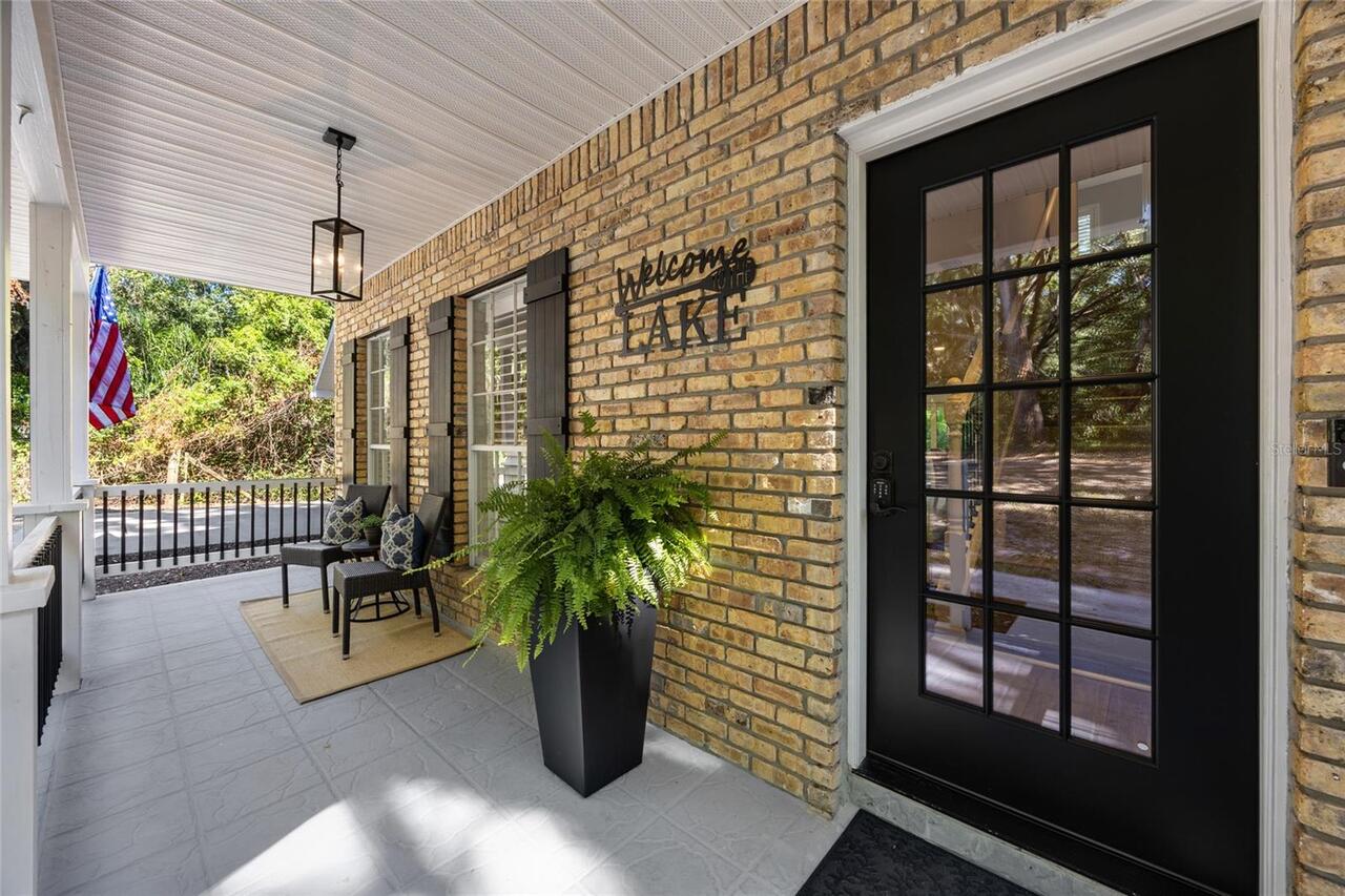 Listing Photo 11
