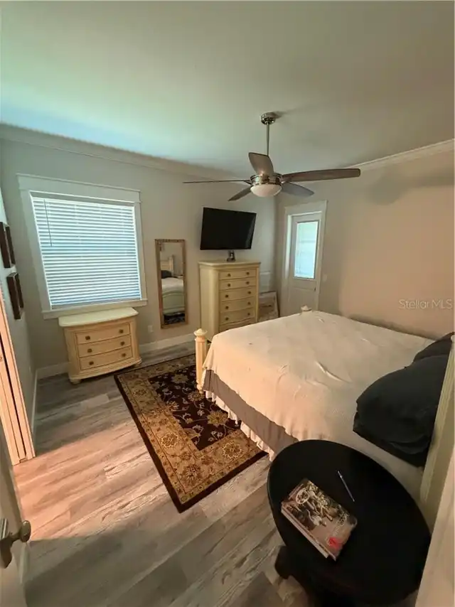 Listing Photo 8