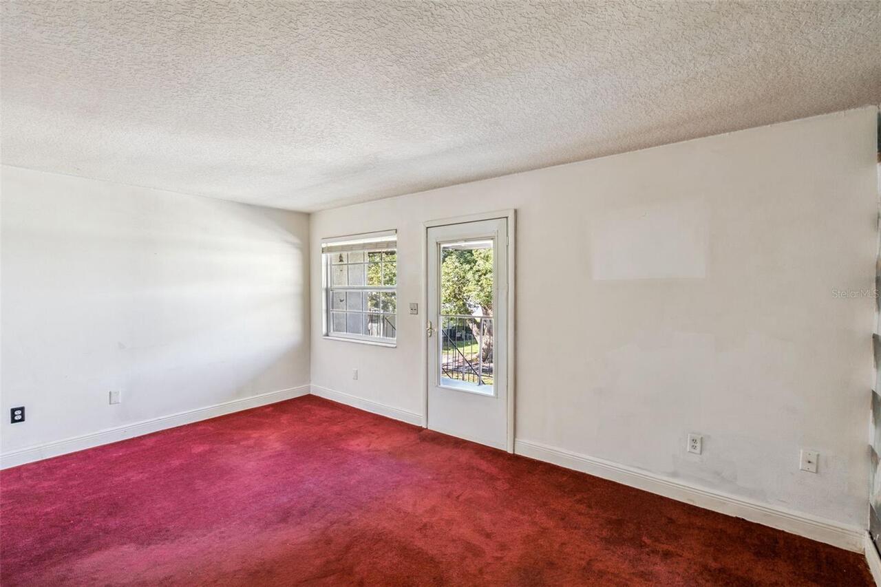 Listing Photo 14