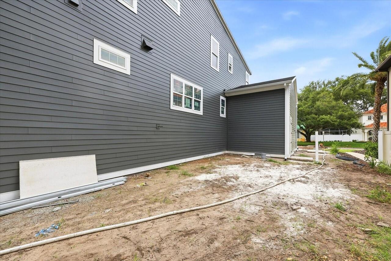 Listing Photo 7