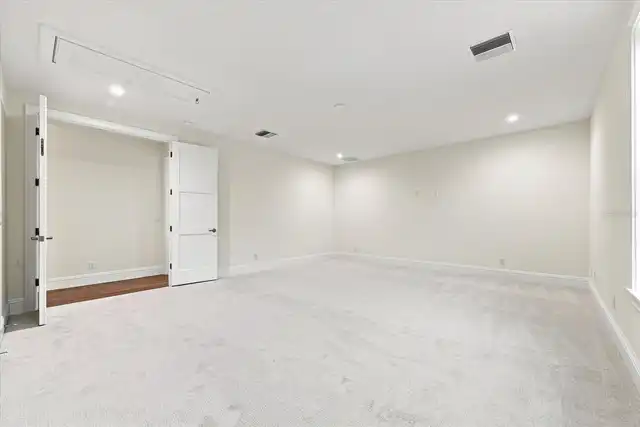 Listing Photo 35