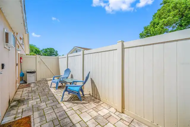 Listing Photo 16