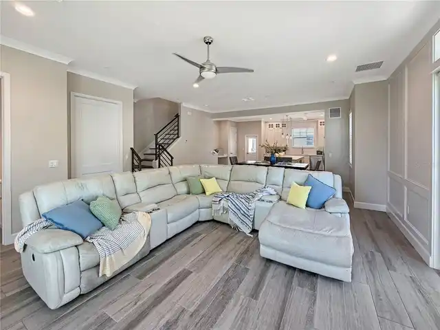 Listing Photo 6
