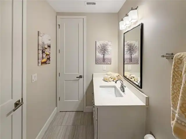 Listing Photo 33