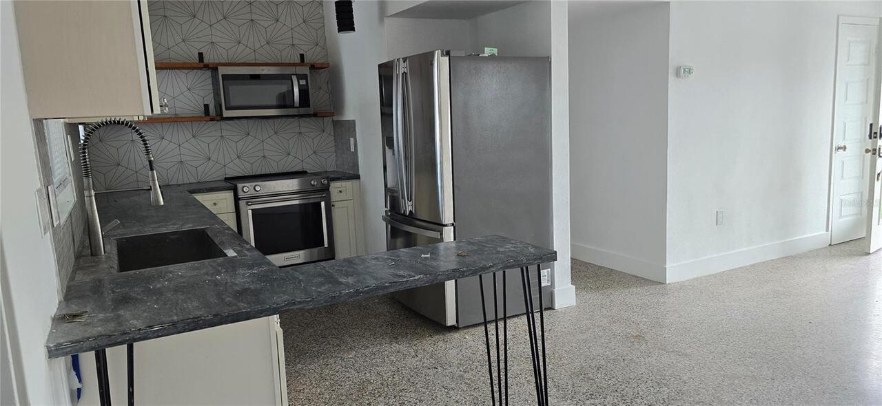 Listing Photo 6