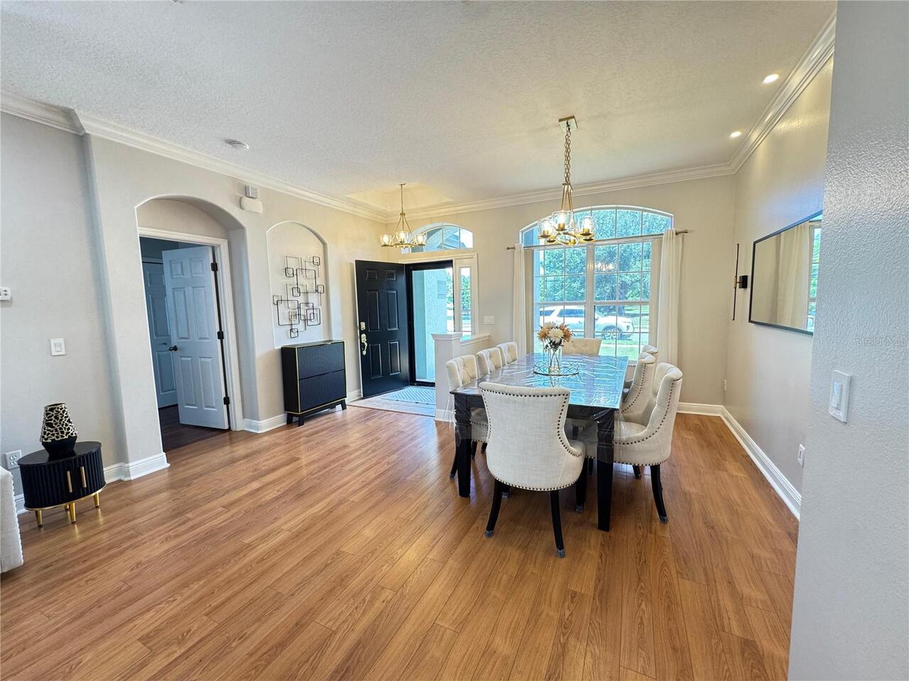 Listing Photo 17