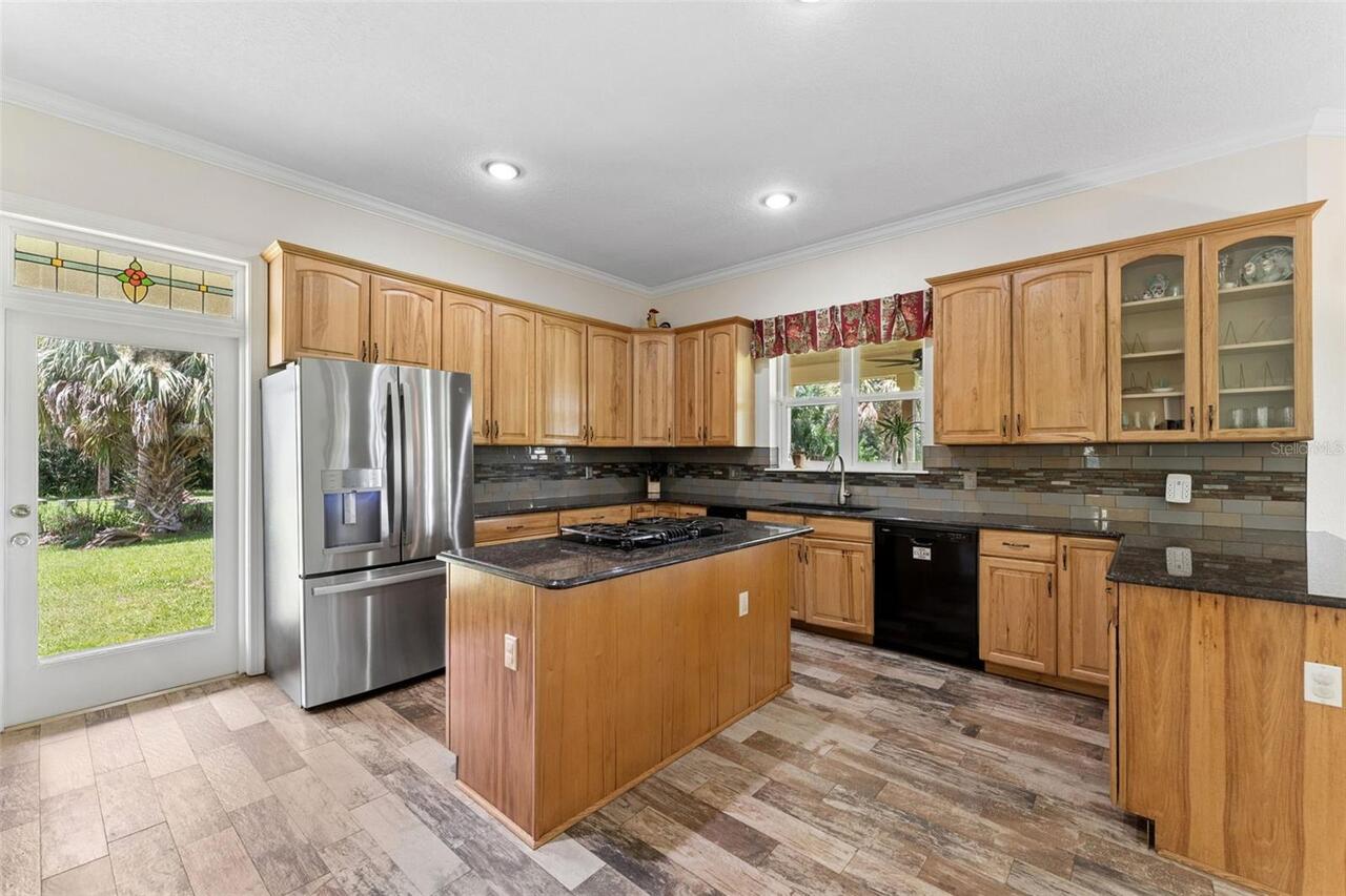 Listing Photo 15
