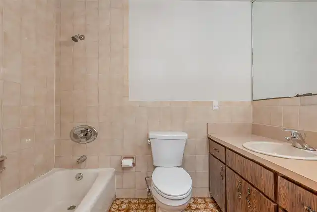 Listing Photo 42
