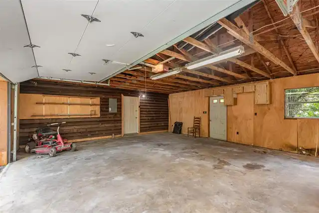 Listing Photo 44