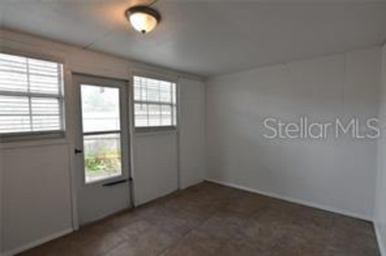 Listing Photo 9