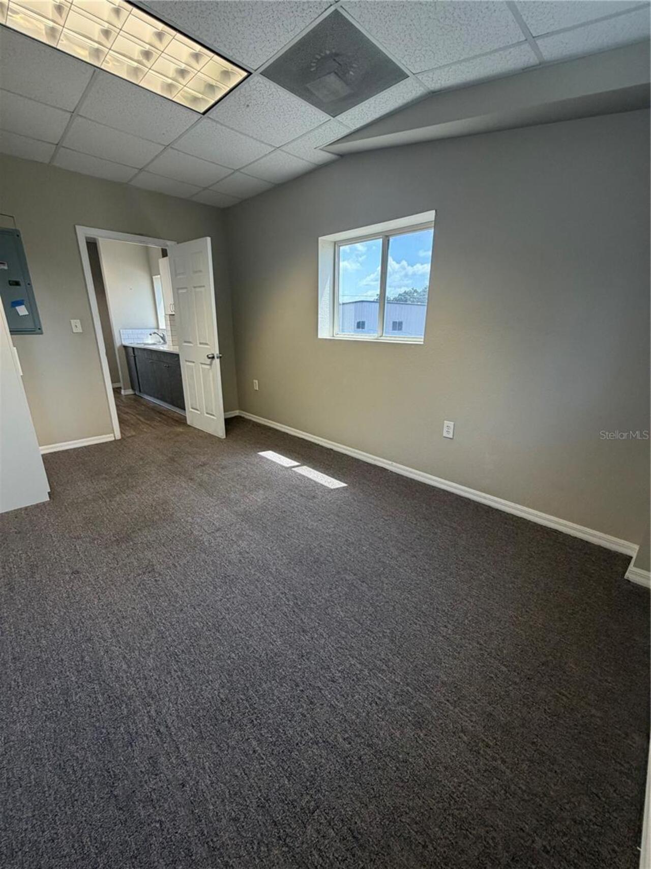 Listing Photo 16