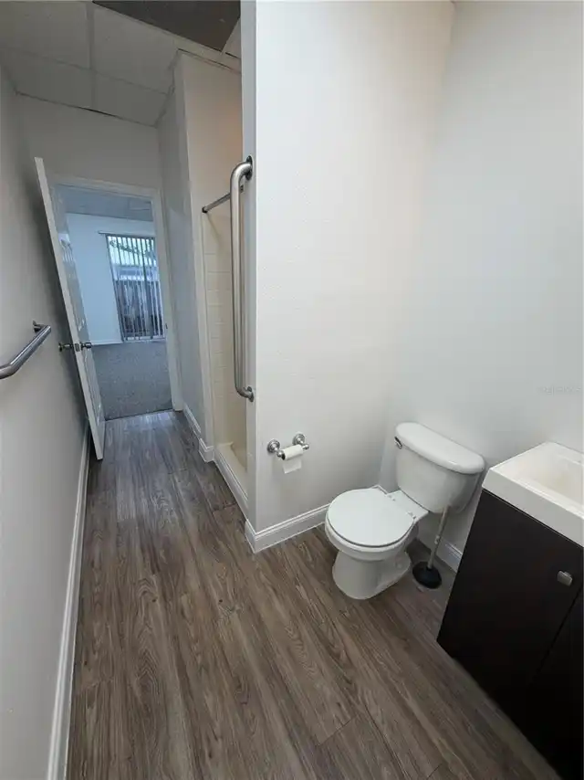 Listing Photo 23