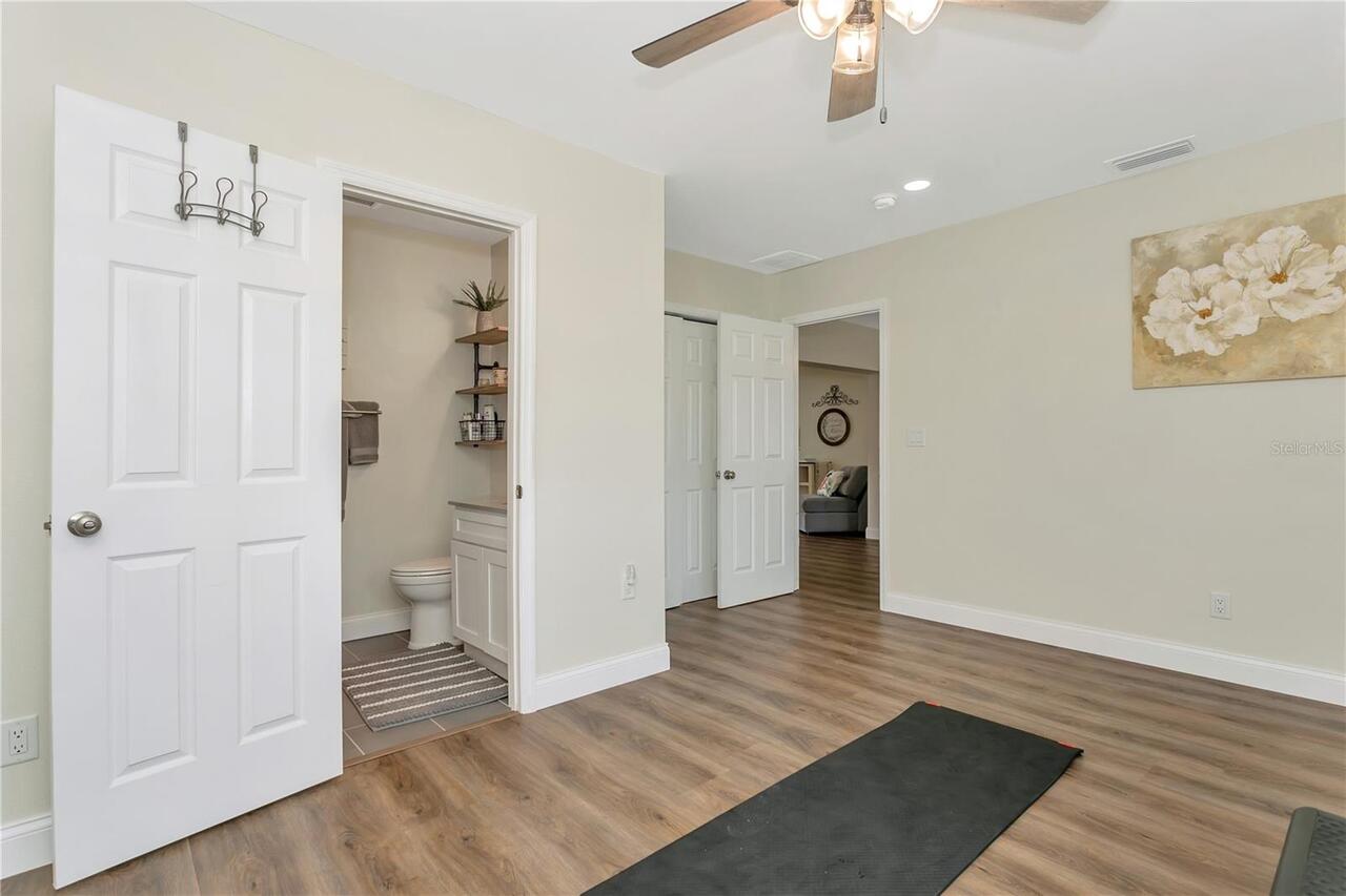 Listing Photo 22