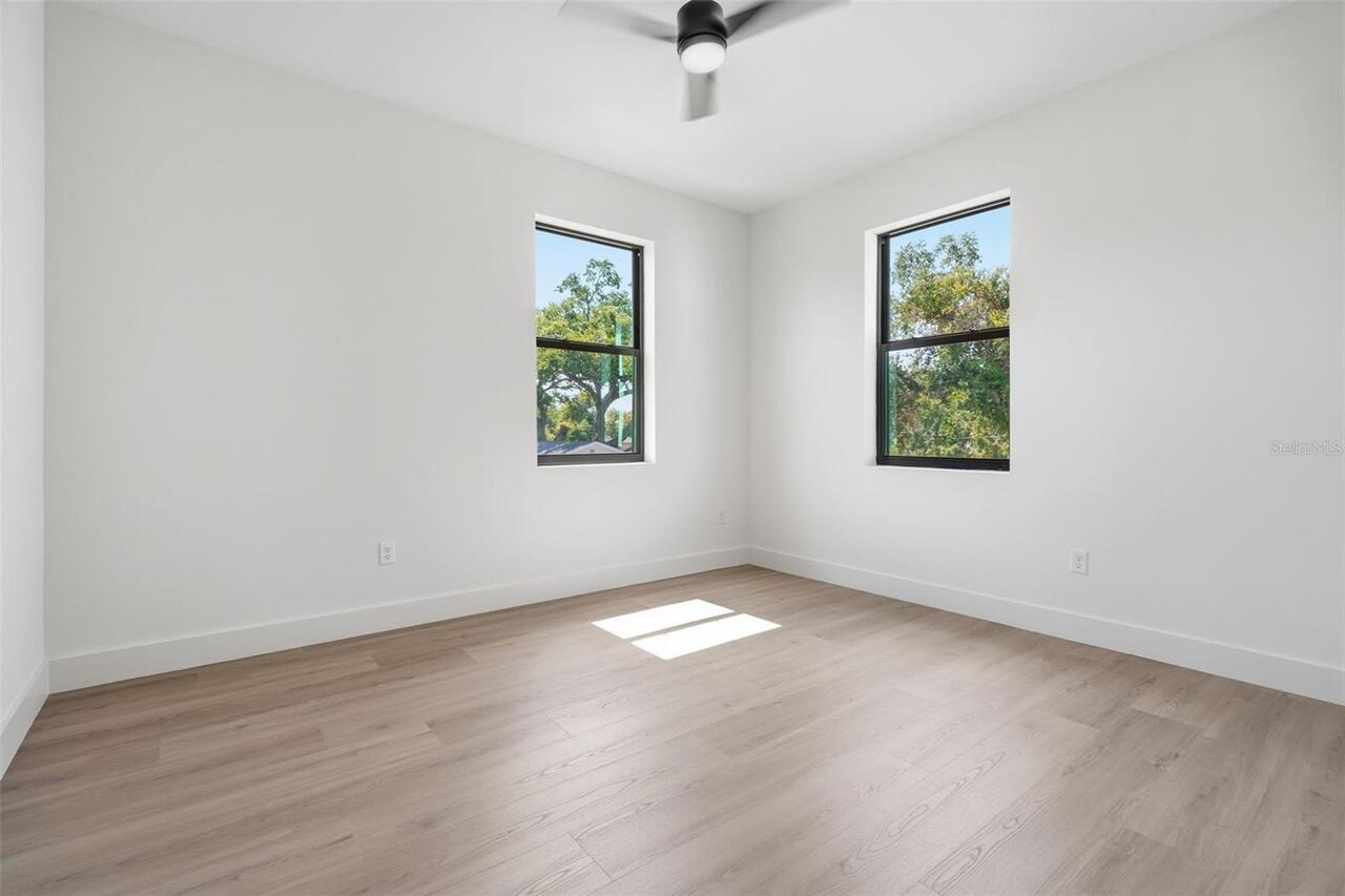 Listing Photo 33