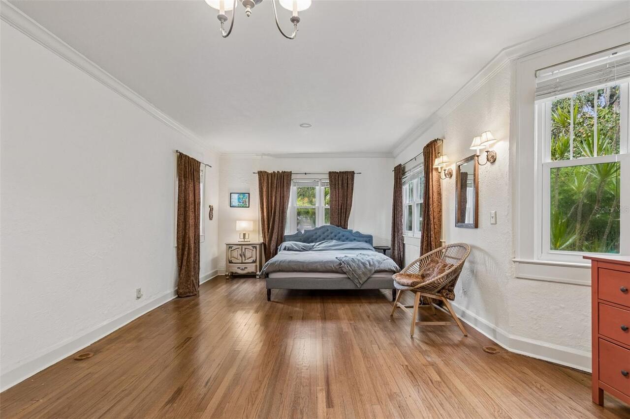 Listing Photo 17