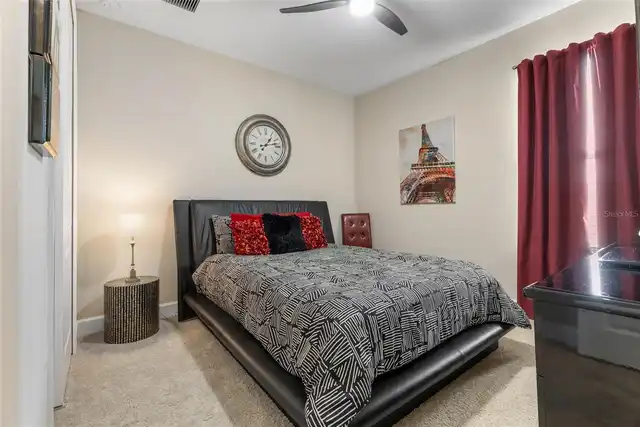 Listing Photo 10