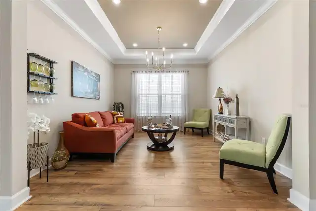Listing Photo 14