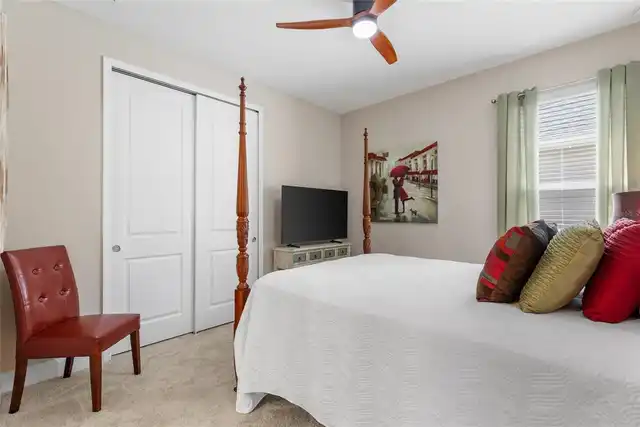 Listing Photo 17