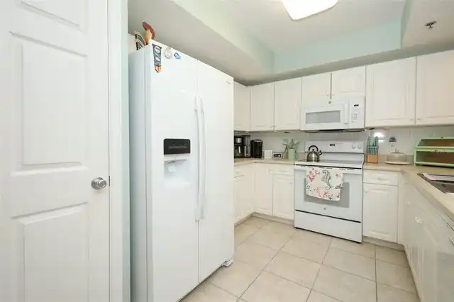 Listing Photo 8