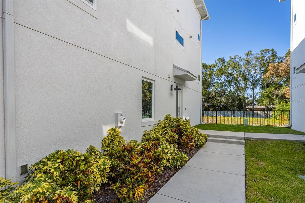 Listing Photo 19