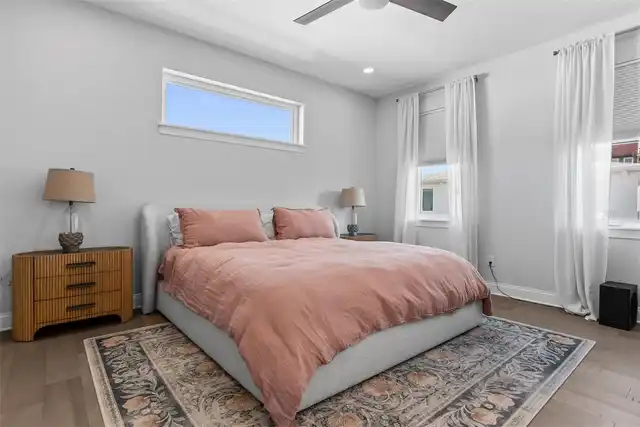 Listing Photo 10